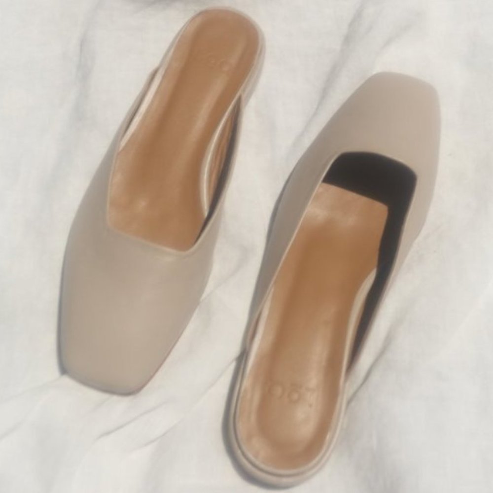 Loq Lucia Neutral Leather Slides